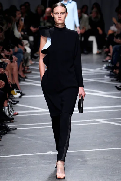 Look 2